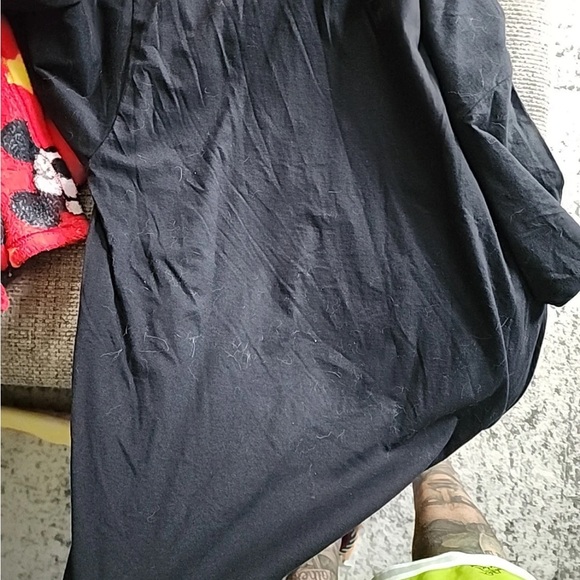 Black Graphic T-Shirt - Picture 6 of 6